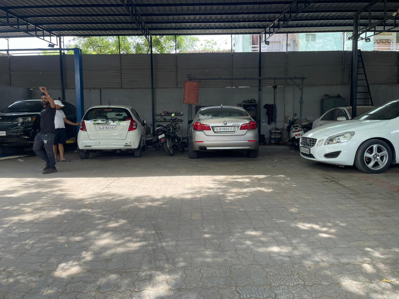 Ganesh MOTORS Gallery